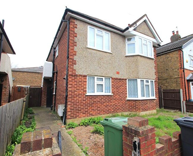 2 Bedroom Ground Maisonette To Rent In Tolworth, KT6