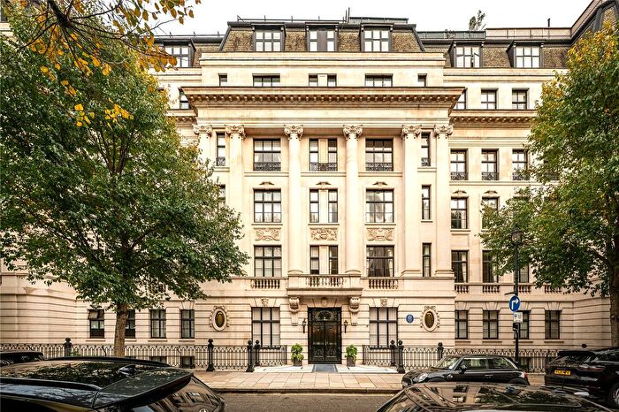 2 Bedroom Flat For Sale In Mansfield Street, Marylebone, London, W1G