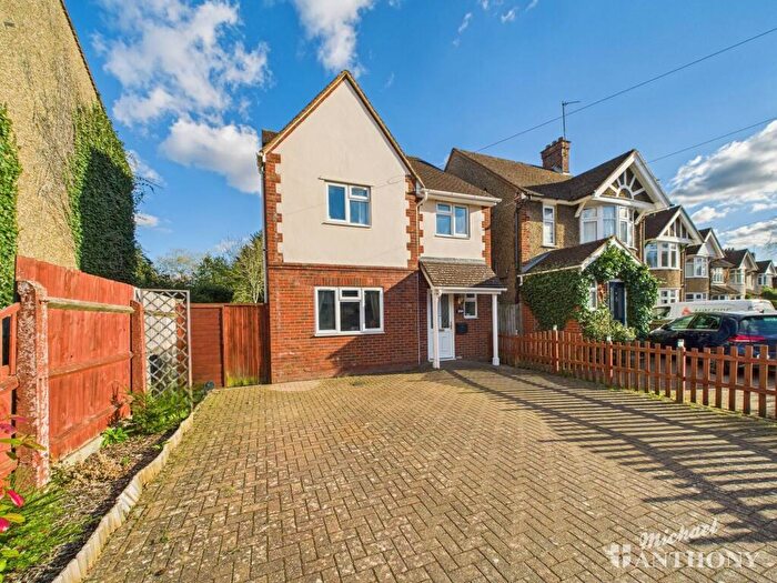 4 Bedroom Detached House For Sale In Wing Road, Leighton Buzzard, LU7