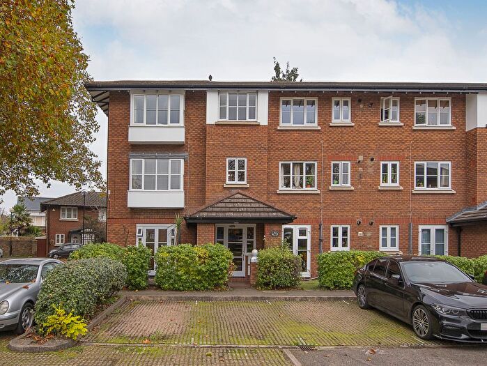 1 Bedroom Flat For Sale In Kingsworthy Close, Kingston Upon Thames, KT1