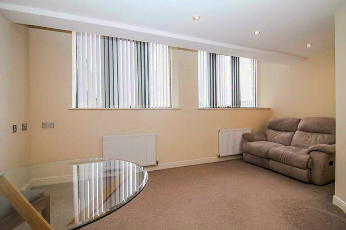 2 Bedroom Apartment To Rent In Richardshaw Lane, Pudsey, Leeds, LS28