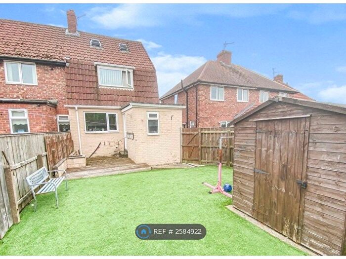 3 Bedroom End Of Terrace House To Rent In Stoker Crescent, Durham, DH6