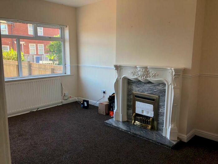 3 Bedroom Semi-Detached House To Rent In Howlett Hall Road, Newcastle Upon Tyne, NE15
