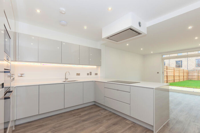 5 Bedroom Terraced House To Rent In Cherry Tree Ave, OX3