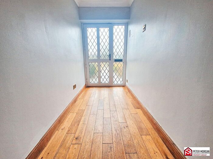 2 Bedroom Detached Bungalow For Sale In Castell Ddu Road, Pontarddulais, Swansea, West Glamorgan, SA4