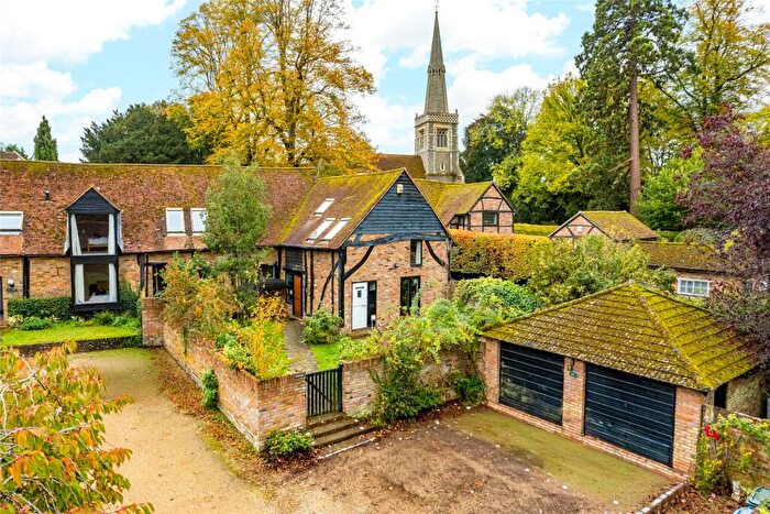 4 Bedroom Barn Conversion For Sale In Church Lane, Princes Risborough, Buckinghamshire, HP27