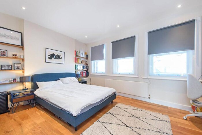 2 Bedroom Flat For Sale In Heath Street, Hampstead, London, NW3