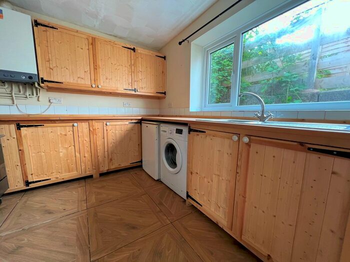 3 Bedroom Terraced House To Rent In High Street, Ferndale, CF43