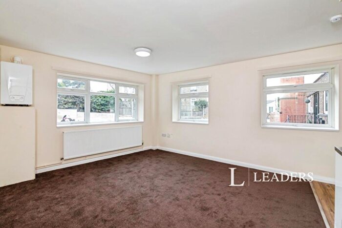 3 Bedroom Flat To Rent In High Street, Gorleston, Great Yarmouth, NR31