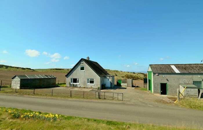 3 Bedroom Detached House For Sale In Dalritchmuir, Rait Perth, PH2