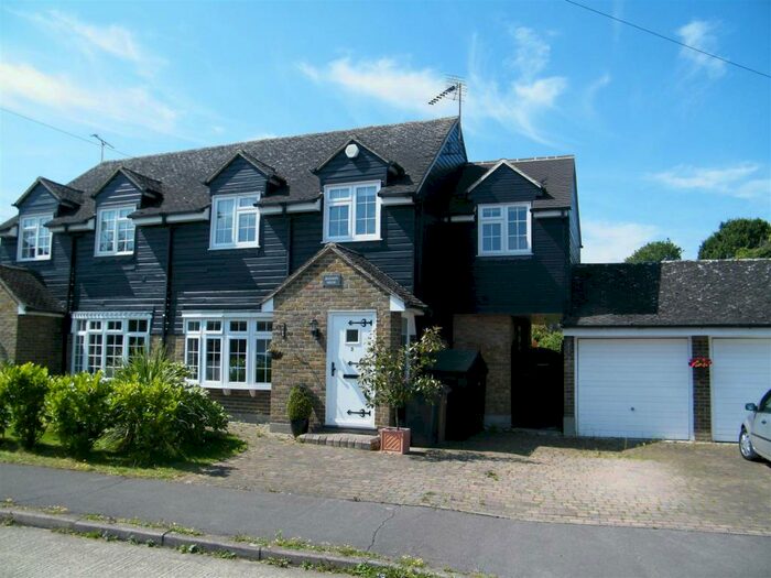 4 Bedroom Semi-Detached House To Rent In Stock, CM4