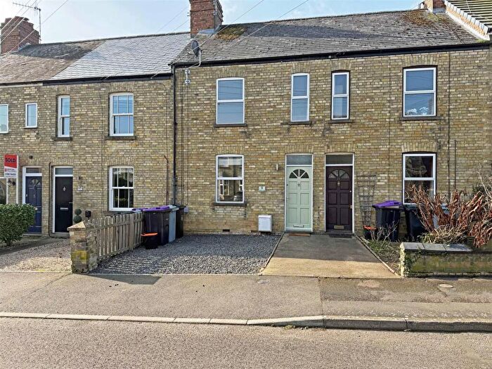 2 Bedroom Terraced House For Sale In Queens Walk, Stamford, PE9