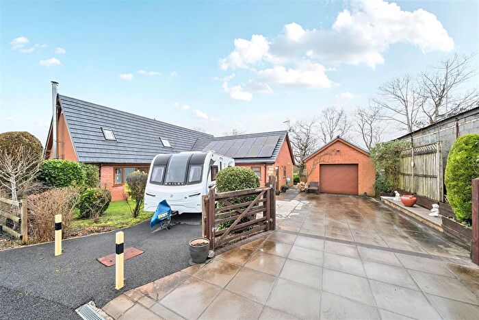 4 Bedroom Detached Bungalow For Sale In Pencefnarda Road, Gorseinon, Swansea, SA4