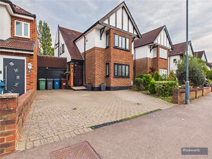 5 Bedroom Detached House For Sale In Pinner View, Harrow, HA1