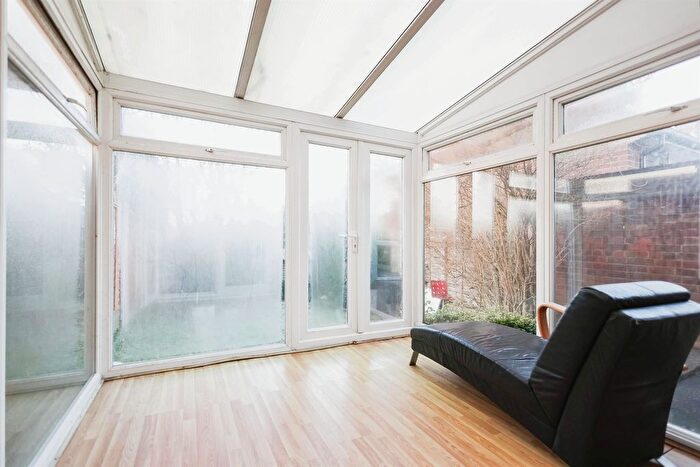 3 Bedroom End Of Terrace House For Sale In Ferncliffe Road, Harborne, Birmingham, B17