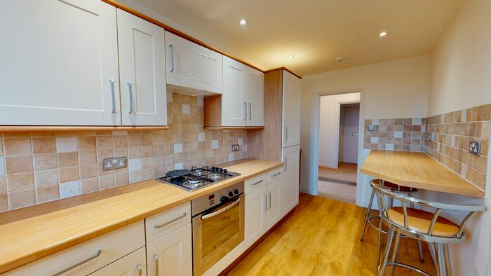 2 Bedroom Flat To Rent In Blackwater Road, Eastbourne, BN20