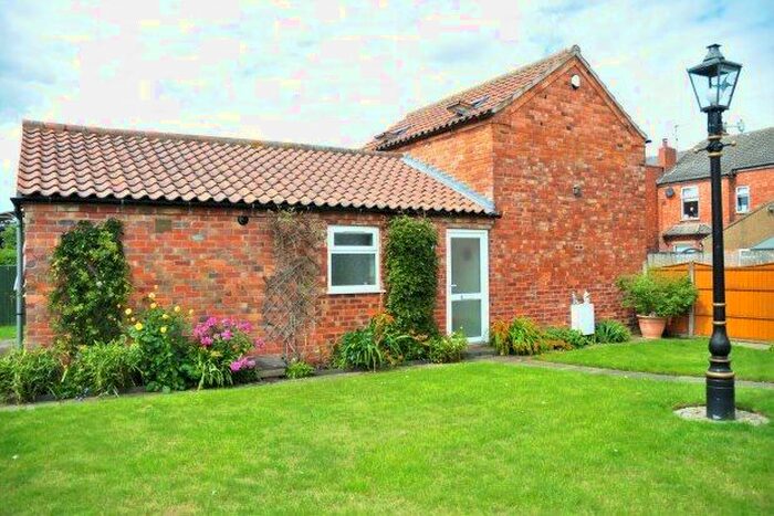 2 Bedroom Cottage To Rent In North Hykeham, Lincoln, LN6