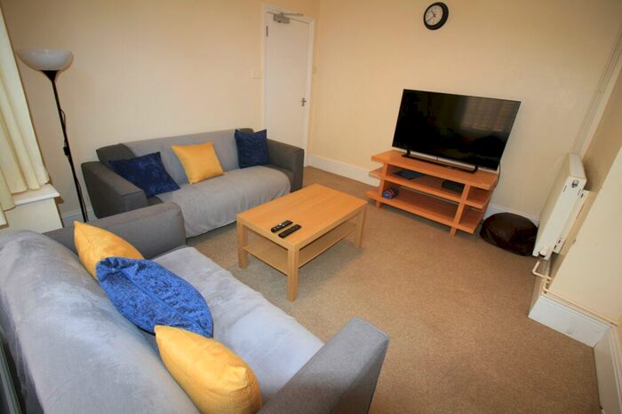 6 Bedroom Terraced House To Rent In Earlsdon Street, Earlsdon, Coventry, CV5