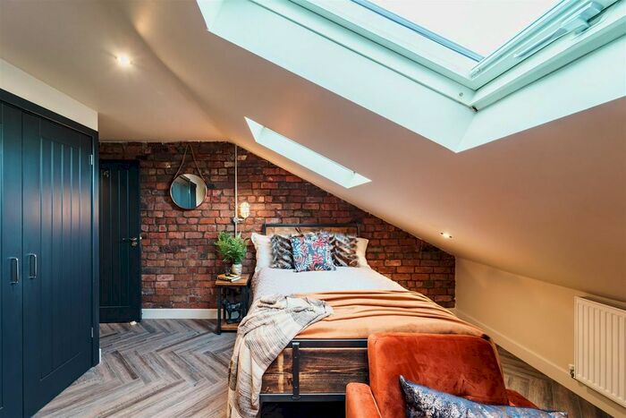 Studio To Rent In Allesley Old Road, Coventry, CV5