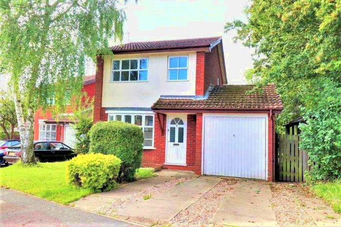 3 Bedroom Detached House To Rent In Shard Close, East Hunsbury, Northampton, NN4