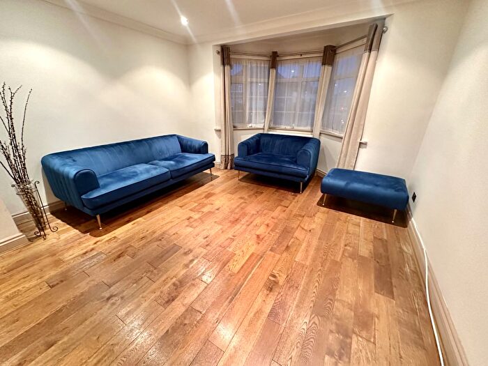 3 Bedroom Semi-Detached House To Rent In Munster Avenue, Hounslow, TW4