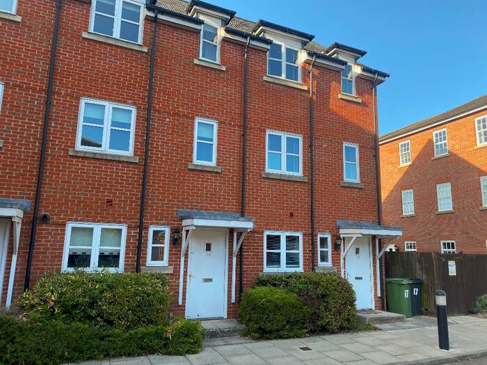 4 Bedroom Terraced House To Rent In West Mews, Knowle, Fareham, Hampshire, PO17