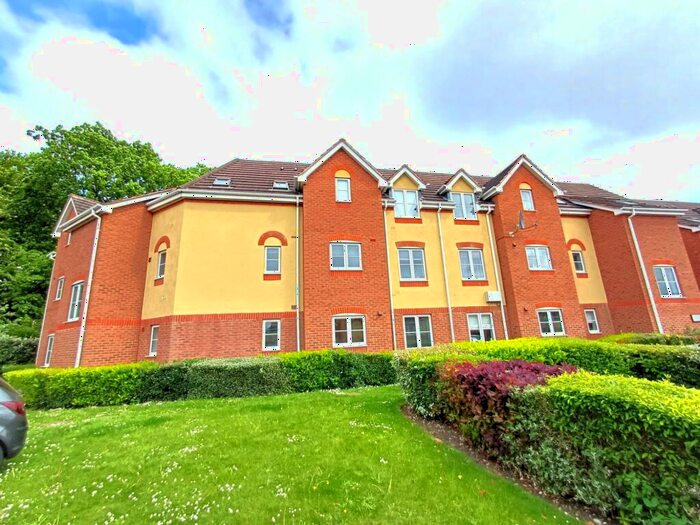 2 Bedroom Flat To Rent In Warren House Walk, Walmley, Sutton Coldfield, West Midlands, B76