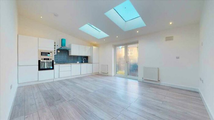 1 Bedroom Flat To Rent In Netherfield Road, London, N12