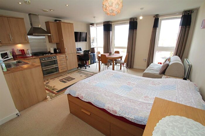 Studio To Rent In Eastcroft House, Harrow, HA2