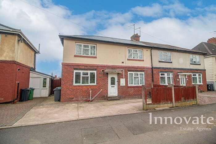 3 Bedroom Semi Detached House For Sale In Albright Road, Oldbury, B68
