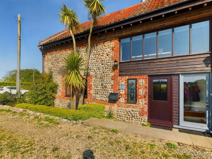 3 Bedroom Barn Conversion For Sale In Main Road, Sidestrand, Cromer, NR27