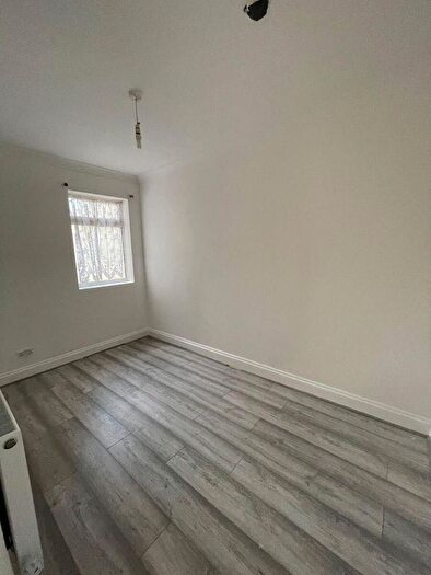 4 Bedroom Terraced House To Rent In Lea Road, Southall, UB2
