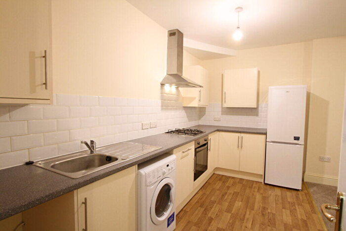 1 Bedroom Flat To Rent In Butchers Row, Banbury, Oxon, OX16