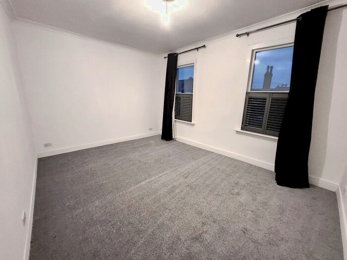 1 Bedroom Flat To Rent In Stork Road, Forest Gate, E7