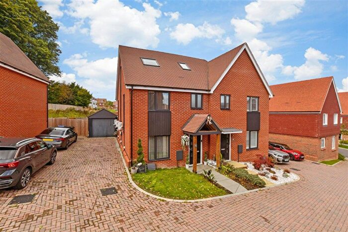 3 Bedroom Semi-Detached House For Sale In Butlers Way, East Grinstead, West Sussex, RH19