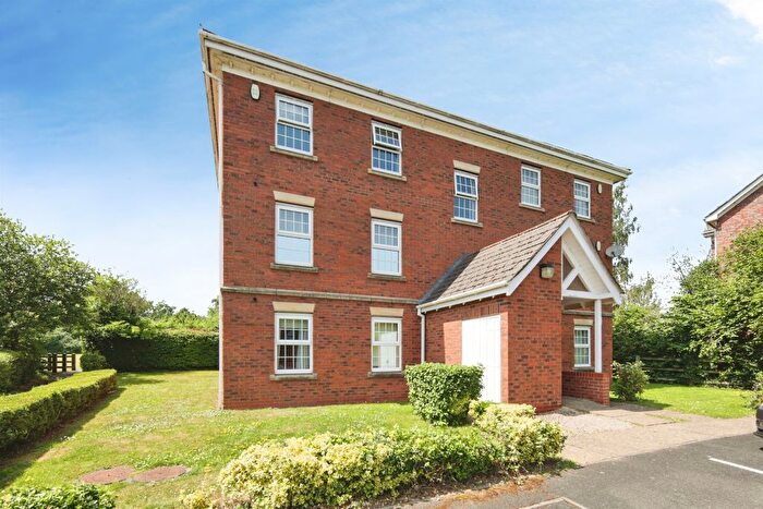 2 Bedroom Flat For Sale In Huggins Close, Balsall Common, CV7