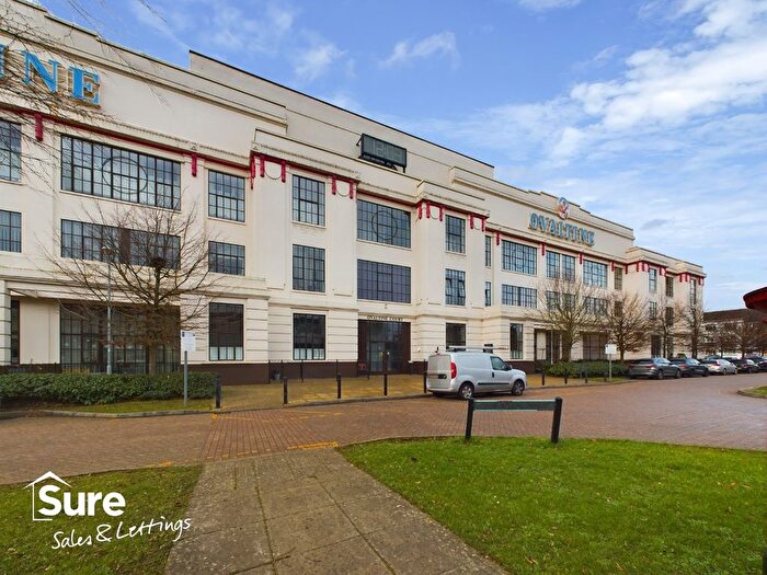 2 Bedroom Flat To Rent In Ovaltine Court, Ovaltine Drive, Kings Langley, Hertfordshire, WD4
