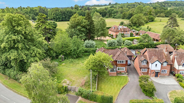 3 Bedroom Detached House For Sale In Horsebridge Road, Houghton, SO20