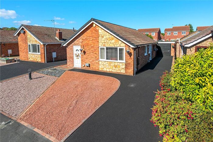 2 Bedroom Bungalow For Sale In Durham Avenue, Sleaford, Lincolnshire, NG34