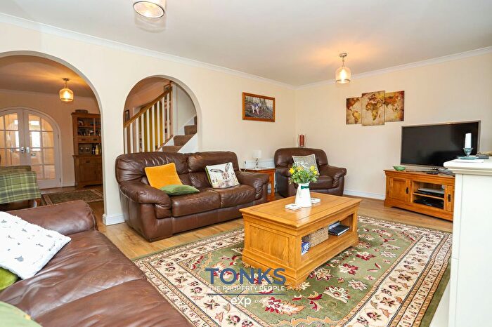5 Bedroom Detached House For Sale In County Park Avenue, Halesowen, B62