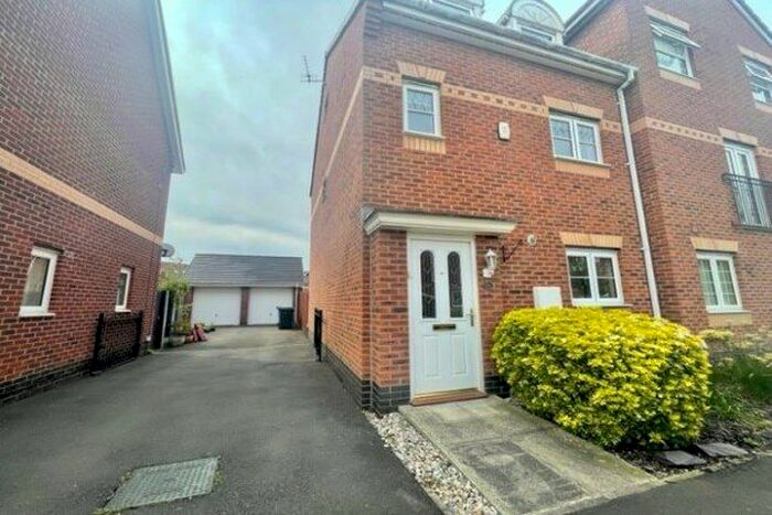 3 Bedroom Semi-Detached House To Rent In Savannah Place, Warrington, WA5