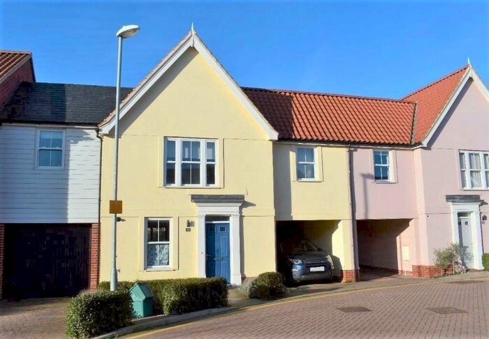 4 Bedroom Semi-Detached House To Rent In Mascot Square, Colchester, Essex, CO4