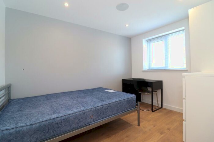 5 Bedroom Terraced House To Rent In Letty Street, Cathays, CF24