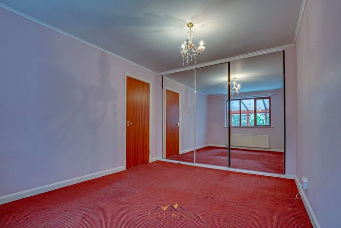 2 Bedroom Detached Bungalow For Sale In Aspen Close, Killamarsh, Sheffield, S21