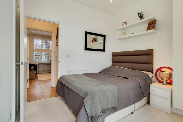 1 Bedroom Flat To Rent In Normand Road, London, W14