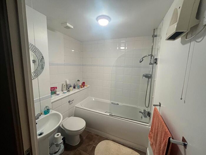 2 Bedroom Apartment To Rent In Bingley Court, Canterbury, CT1