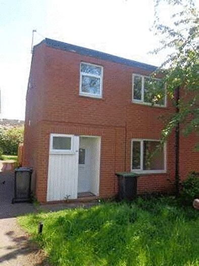 3 Bedroom End Of Terrace House To Rent In Bourne Close, Nottingham, NG9