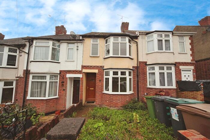 2 Bedroom Terraced House For Sale In Preston Gardens, Luton, LU2