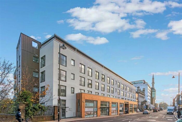 3 Bedroom Flat To Rent In Kingsland Road, London, E2