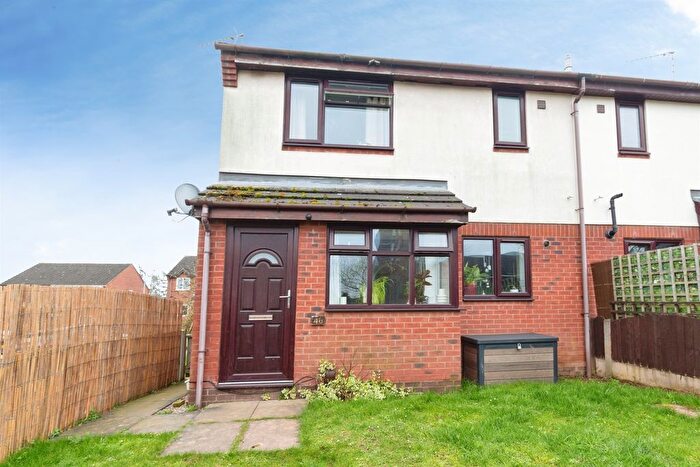 1 Bedroom Terraced House For Sale In Kirkstall Avenue, Stafford, ST17